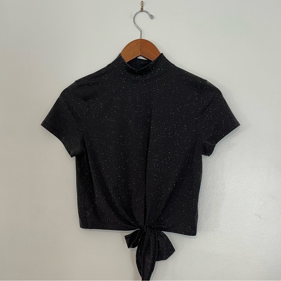 Lululemon Time to Restore Mock Neck Short Sleeve in Black and White - Picture 6 of 9